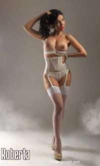 Alev-alev dans yapan Halenur