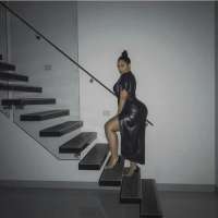 Baştan çıkaran öpüşmeyi seven kız Izel