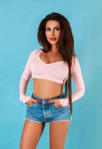 Cazibeli tecrübeli hanım Işil