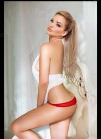 Meram Escort: Sıradanlıktan Uzak, Tarzıyla Büyüleyen