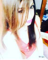 Neşeli doyumsuz bayan Merve