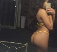 Neşeli masaj yapan escort Müşerref