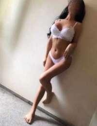 Neşeli masöz Aysun