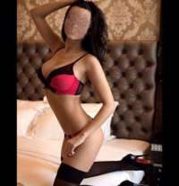 Seksapel gerçek fotoğraflı kadın Cihannur